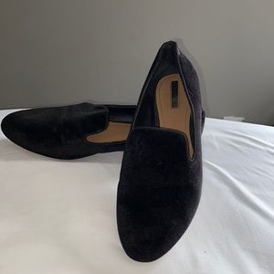 Size 10 black velvet paisley tahari tuxedo flats